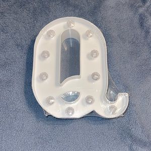 Light up letter Q